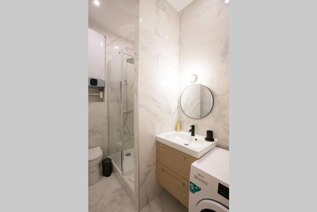 باريس Pois3Fond Large Apartment At Poissonniere - 4P المظهر الخارجي الصورة